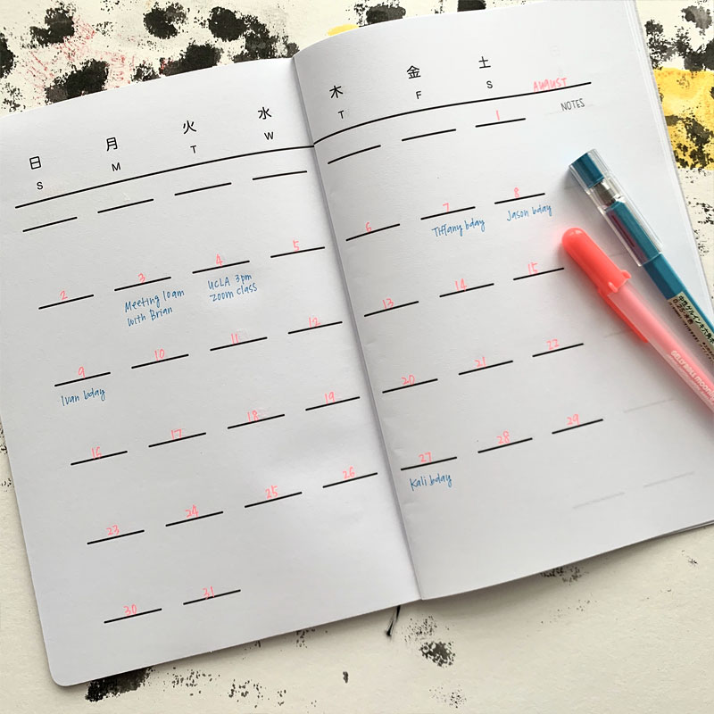 Make Your Own DIY Planner at Home by Rayna Lo