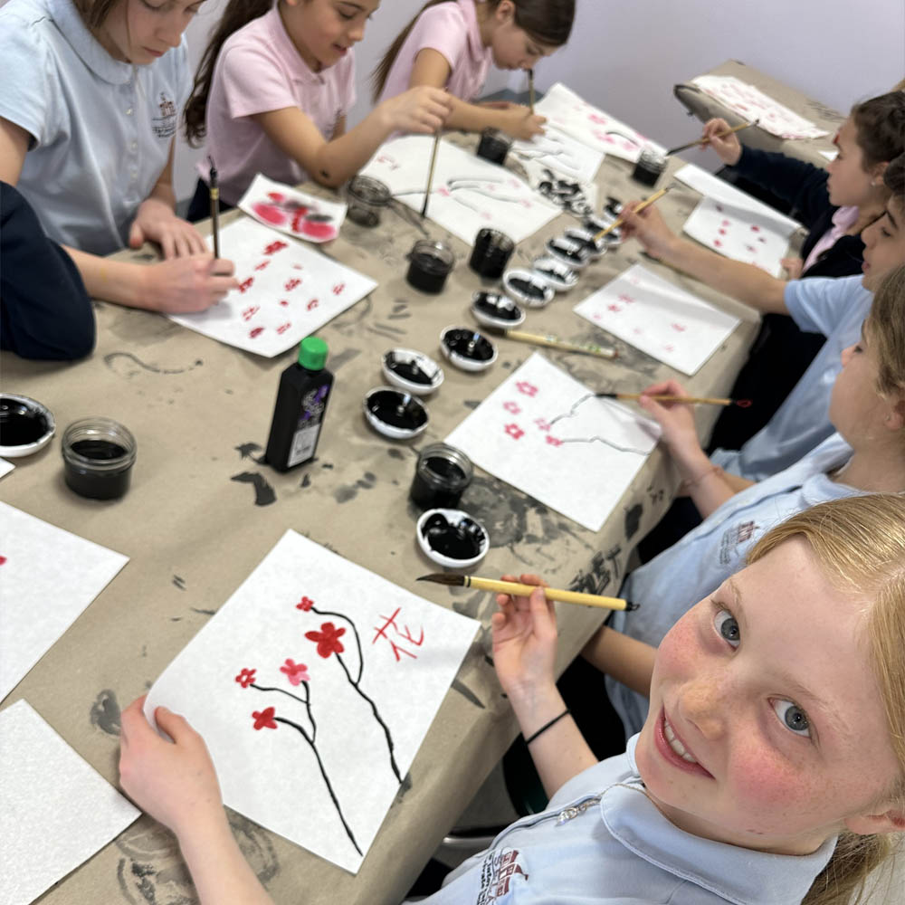 Rayna Lo Chinese Calligraphy Workshop at SELA International School